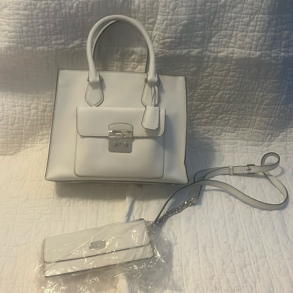 White Michael Kors purse and wallet set